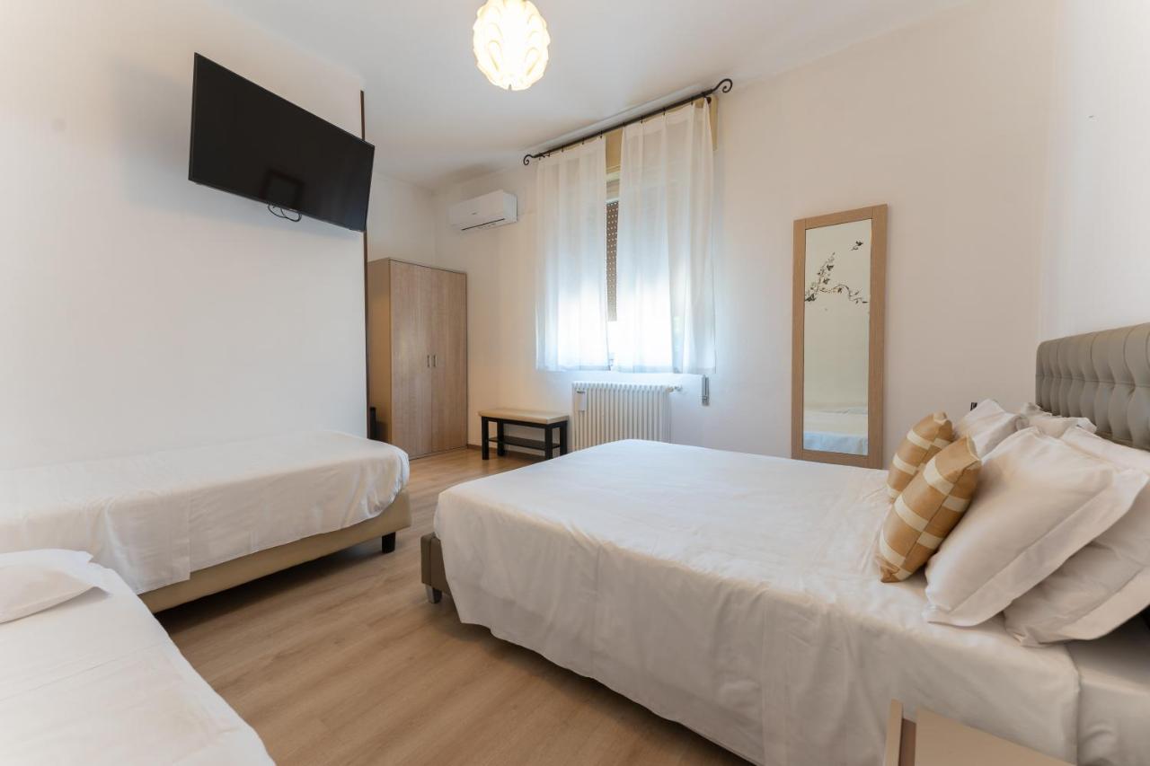 Hotel Benaco Mavras Peschiera del Garda Exterior foto