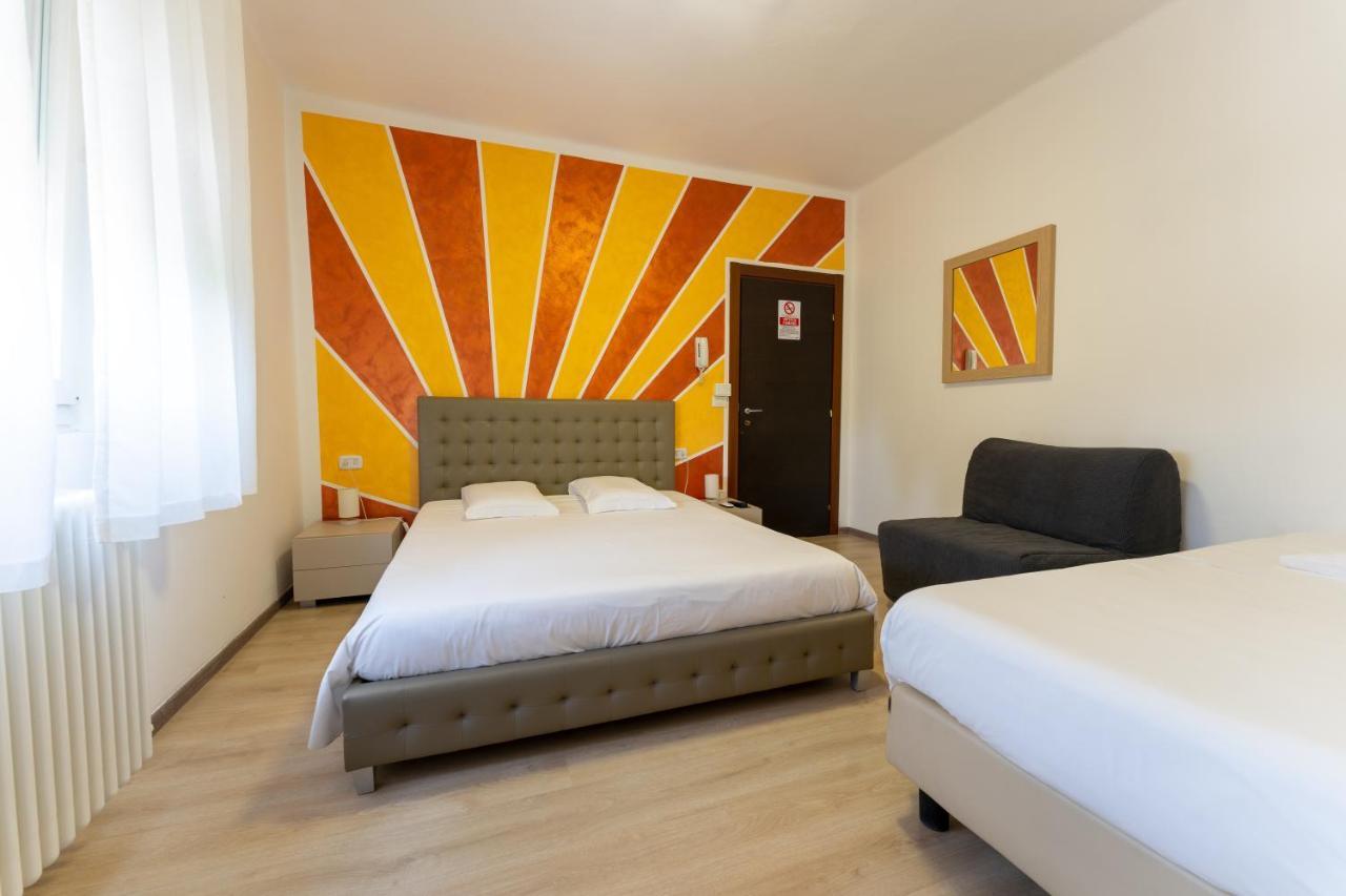 Hotel Benaco Mavras Peschiera del Garda Exterior foto